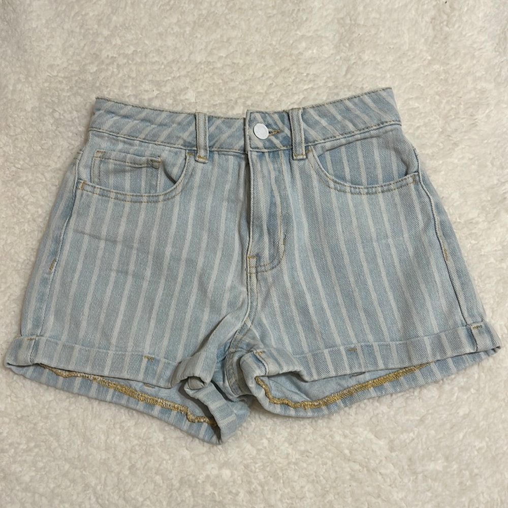 Pacsun Mom Shorts Size 23!